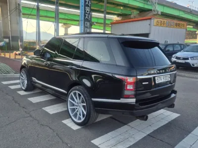 Land Rover Range Rover 2014, 149000 км, за 19697.06 USD