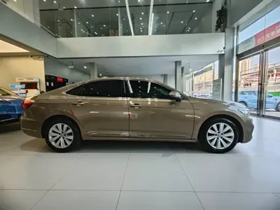 Volkswagen Passat 2020, 69000 км, за 10005.69 USD