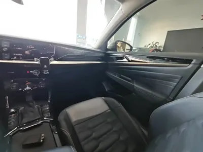 Volkswagen Passat 2020, 69000 км, за 10005.69 USD