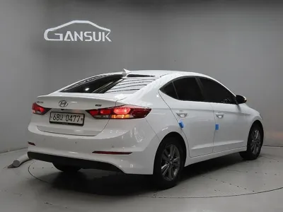 Hyundai Avante 2016, 96061 км, за 4398.06 USD