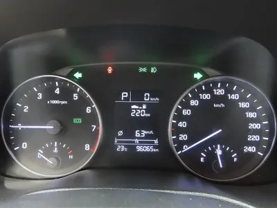 Hyundai Avante 2016, 96061 км, за 4398.06 USD - фото 8
