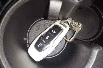 Ford Mondeo 2013, 101400 км, за 6060 USD