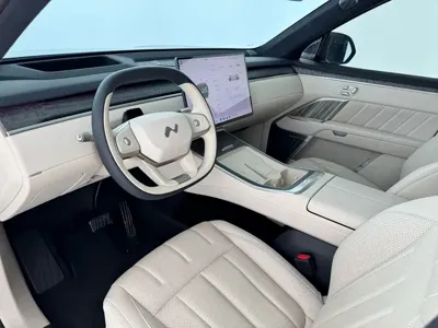 ONVO 乐道L90 2025, 15000 км, за 23917.69 USD