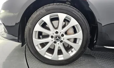 Mercedes-Benz E-Class 2019, 63280 км, за 18701.89 USD