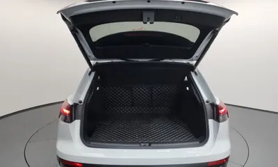 Audi Q4 e-tron 2022, 37344 км, за 24560.27 USD - фото 20
