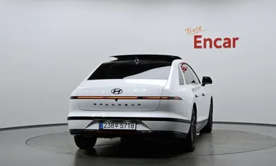 Hyundai Grandeur 2023, 22179 км, за 23044.86 USD