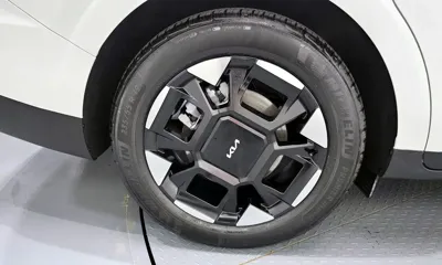 Kia Canival 2025, 23364 км, за 24637.58 USD