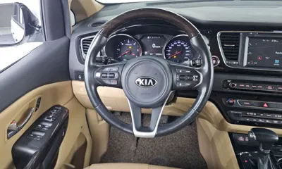 Kia Canival 2017, 124801 км, за 8326.84 USD - фото 13