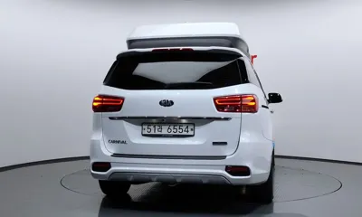 Kia Canival 2019, 146619 км, за 15239.09 USD