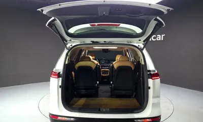 Kia Canival 2021, 64933 км, за 16576.73 USD - фото 17