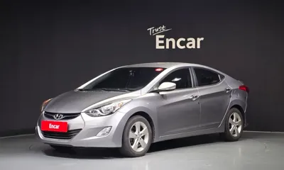 Hyundai Avante · 2012 год