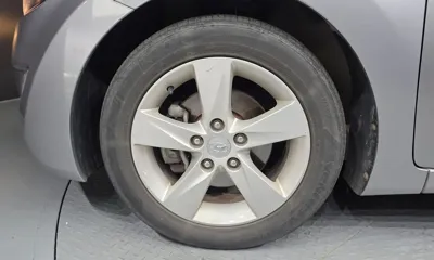 Hyundai Avante 2012, 143537 км, за 2535.27 USD
