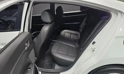 Hyundai Avante 2020, 65934 км, за 8527.24 USD - фото 12