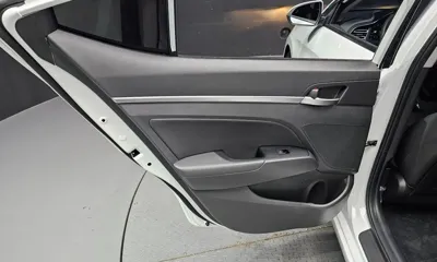 Hyundai Avante 2020, 65934 км, за 8527.24 USD - фото 25