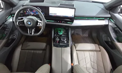 BMW 5-Series 2024, 29016 км, за 36338.8 USD - фото 7