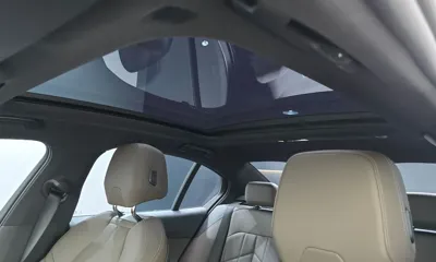BMW 5-Series 2024, 29016 км, за 36338.8 USD - фото 33