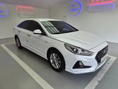 Hyundai Sonata 2019, 157783 км, за 5842.2 USD