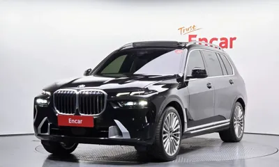 BMW X7 · 2023 год