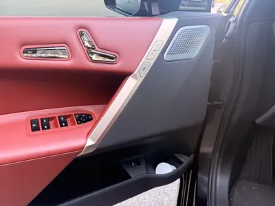BMW iX 2024, 22000 км, за 64986.22 USD - фото 8