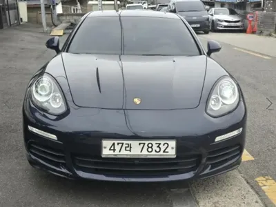 Porsche Panamera 2015, 153313 км, за 12936.01 USD