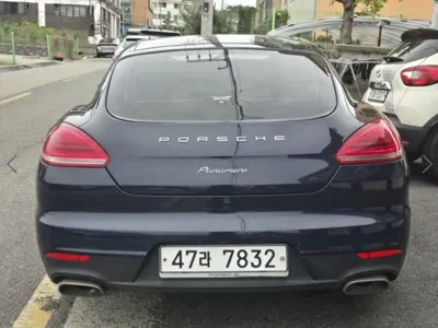 Porsche Panamera 2015, 153313 км, за 12936.01 USD