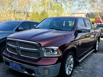 RAM Ram Trucks 2017, 130000 км, за 21715.53 USD