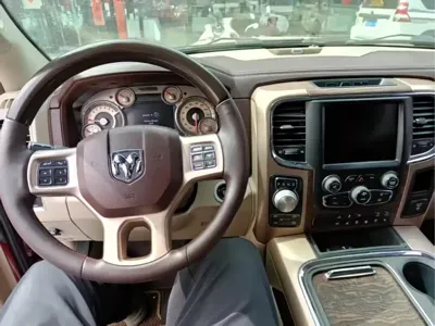 RAM Ram Trucks 2017, 130000 км, за 21715.53 USD