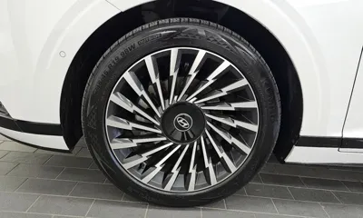 Hyundai Grandeur 2023, 28331 км, за 20822.33 USD