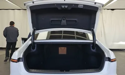 Hyundai Grandeur 2023, 28331 км, за 20822.33 USD - фото 20