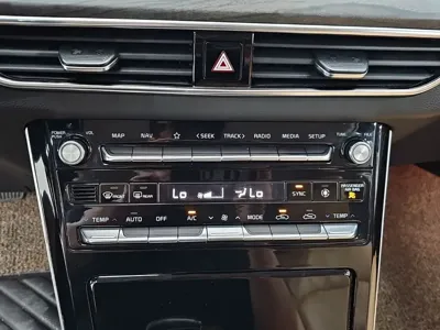 Kia K7 2020, 39991 км, за 13001.36 USD - фото 10