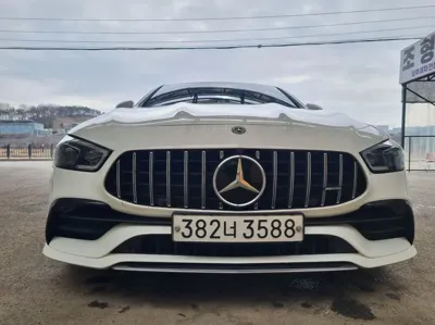 Mercedes-Benz AMG GT 2019, 140000 км, за 30575.1 USD