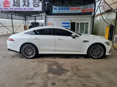 Mercedes-Benz AMG GT 2019, 140000 км, за 30575.1 USD