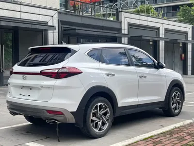 Hyundai Tucson 2021, 70000 км, за 10123.41 USD