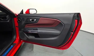 Ford Mustang 2025, 17290 км, за 29171.59 USD - фото 25