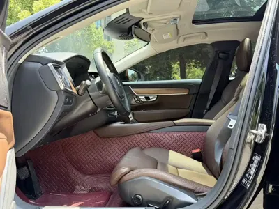 Volvo S90 2020, 70000 км, за 15647.63 USD - фото 8