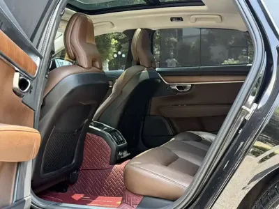 Volvo S90 2020, 70000 км, за 15647.63 USD - фото 9
