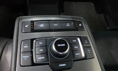 Hyundai Genesis 2015, 127030 км, за 7598.28 USD - фото 20
