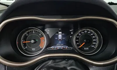 Jeep Cherokee 2015, 136565 км, за 4857.56 USD - фото 8