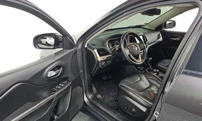 Jeep Cherokee 2015, 136565 км, за 4857.56 USD - фото 10