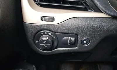 Jeep Cherokee 2015, 136565 км, за 4857.56 USD - фото 13
