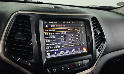 Jeep Cherokee 2015, 136565 км, за 4857.56 USD - фото 17