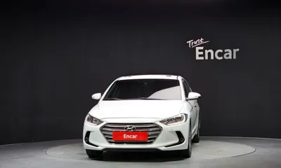 Hyundai Avante 2017, 104357 км, за 4266.77 USD