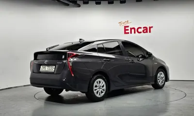 Toyota Prius 2018, 119199 км, за 7410.78 USD - фото 2