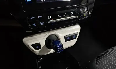 Toyota Prius 2018, 119199 км, за 7410.78 USD - фото 9
