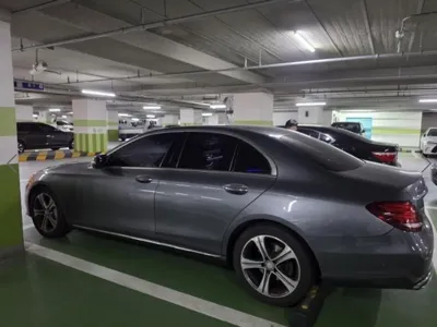 Mercedes-Benz E-Class 2017, 135349 км, за 12221.28 USD