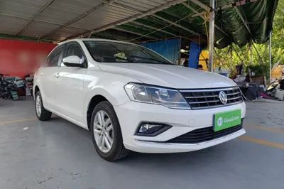 Volkswagen Jetta 2017, 95800 км, за 5198 USD