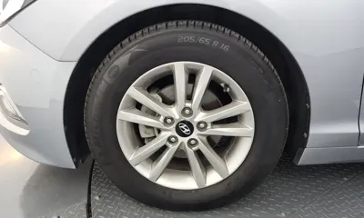Hyundai Sonata 2015, 124216 км, за 4594.98 USD