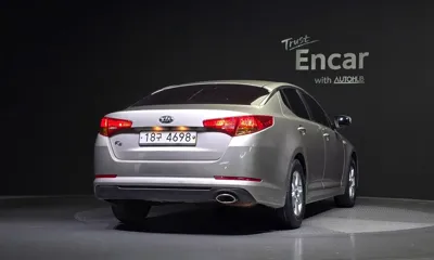 Kia K5 2013, 62847 км, за 3811.08 USD