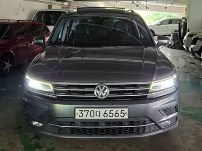 Volkswagen Tiguan 2020, 153478 км, за 12481.31 USD