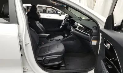 Kia Niro 2020, 28539 км, за 13544.76 USD - фото 11